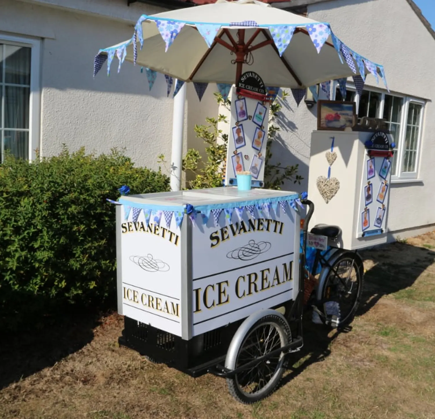 Sevanetti Ice Cream Bikes Colorful Decoration Set