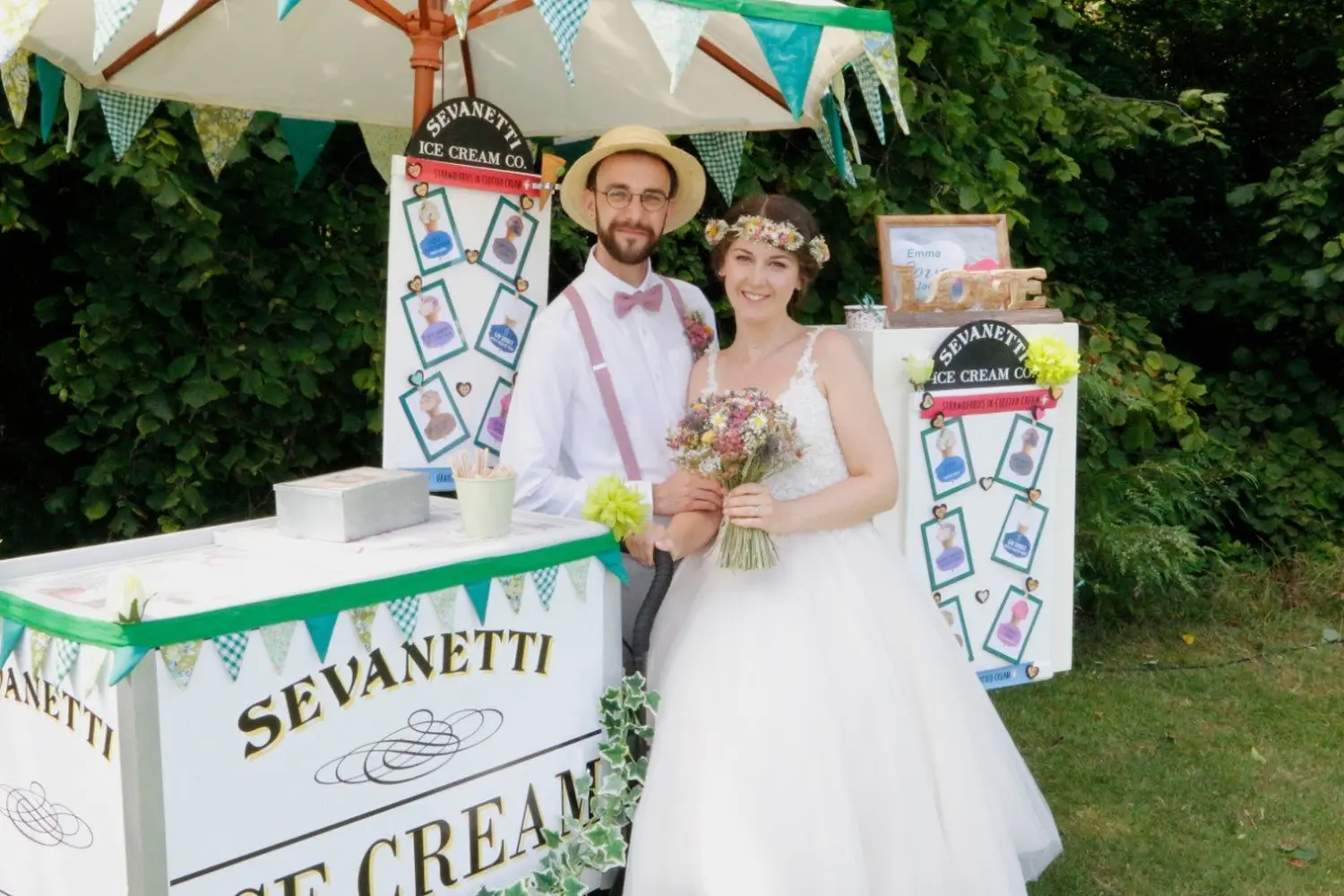 wedding couples with Sevanetti  Ice Cream Bikes